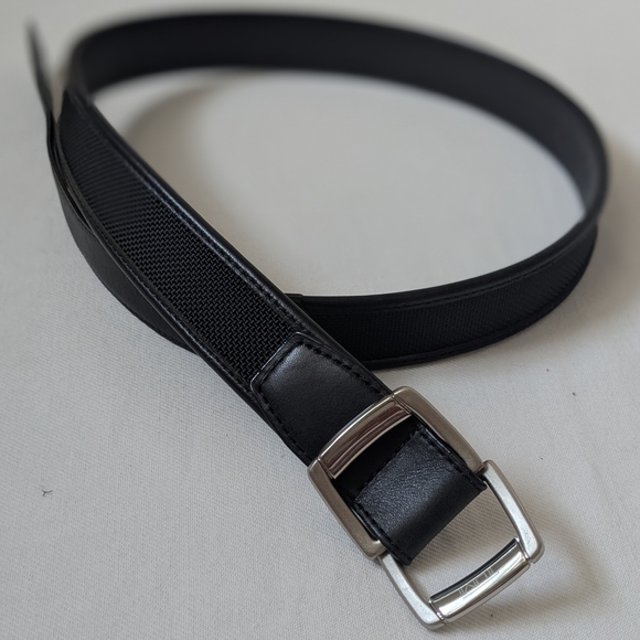 Tumi Black High Quality Leather Belt For Men / Unisex Size 32 No Holes - Picture 1 of 9